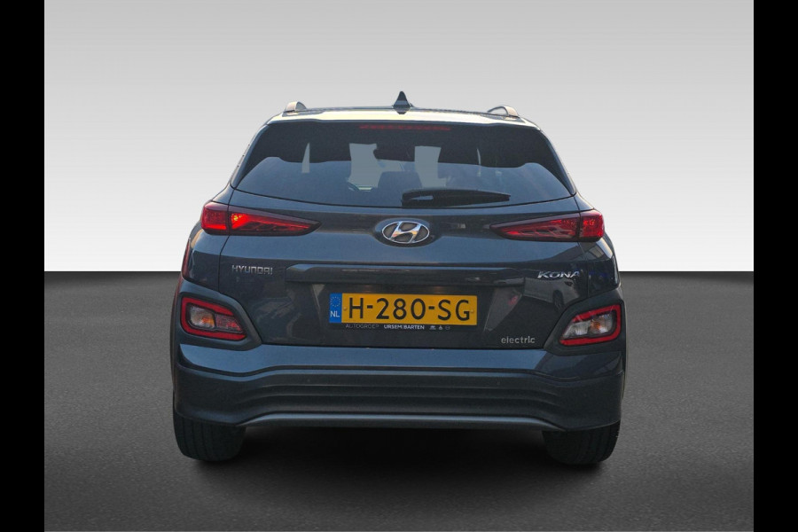 Hyundai Kona EV Premium 64 kWh | Automaat | Stoelverwarming/koeling |Stuurverwarming | Volleder | Headup Display |