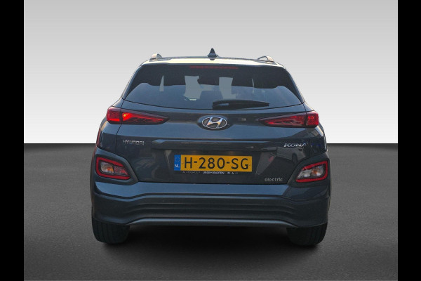 Hyundai Kona EV Premium 64 kWh | Automaat | Stoelverwarming/koeling |Stuurverwarming | Volleder | Headup Display |