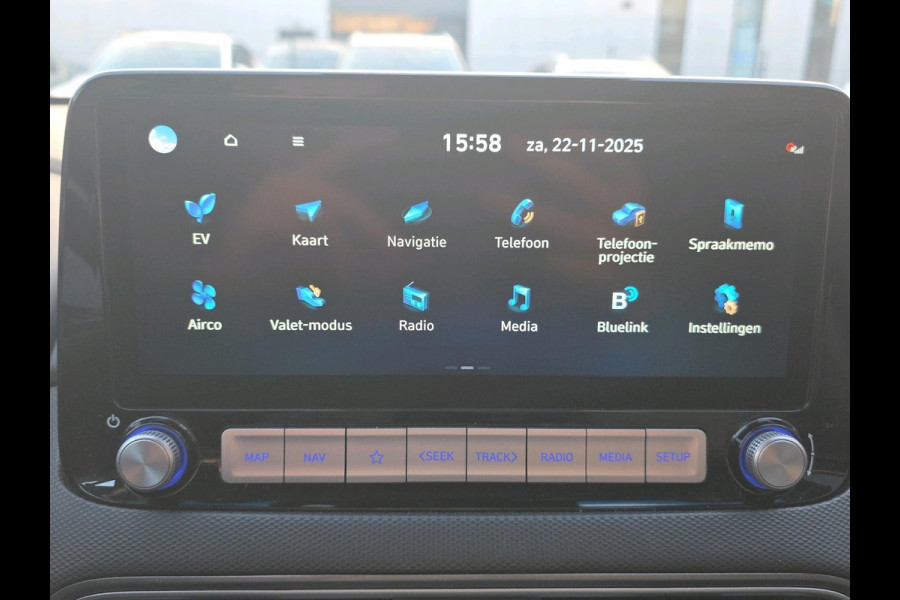 Hyundai Kona EV Premium 64 kWh | Automaat | Stoelverwarming/koeling |Stuurverwarming | Volleder | Headup Display |