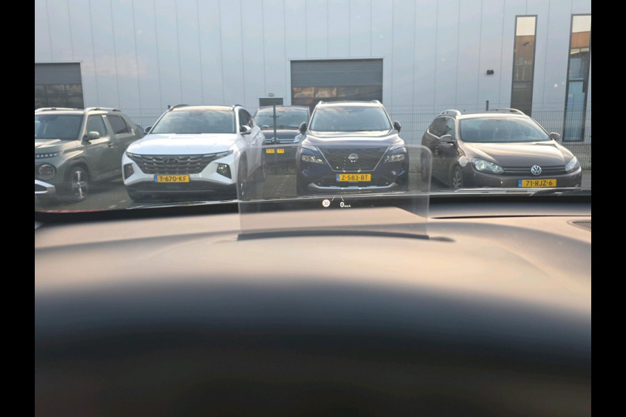 Hyundai Kona EV Premium 64 kWh | Automaat | Stoelverwarming/koeling |Stuurverwarming | Volleder | Headup Display |