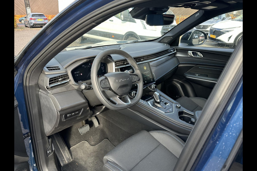 Lynk & Co 01 1.5 | 11.000KM! PHEV PLUG-IN HYBRIDE | COMPLETE AUTO / ZWARTE HEMEL | ELEKTRISCH PANORAMADAK | FULL OPTIONS | LYNK & CO GARANTIE T/M 4-2028 | RIJKLAAR GELEVERD | BTW VERREKENBAAR