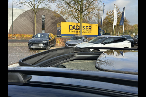 Lynk & Co 01 1.5 | 11.000KM! PHEV PLUG-IN HYBRIDE | COMPLETE AUTO / ZWARTE HEMEL | ELEKTRISCH PANORAMADAK | FULL OPTIONS | LYNK & CO GARANTIE T/M 4-2028 | RIJKLAAR GELEVERD | BTW VERREKENBAAR