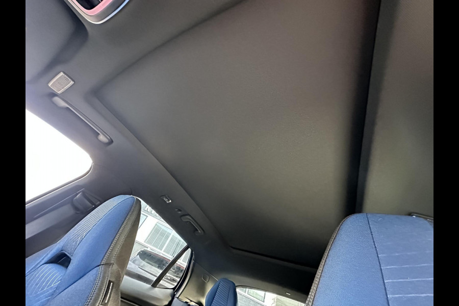 Lynk & Co 01 1.5 | 11.000KM! PHEV PLUG-IN HYBRIDE | COMPLETE AUTO / ZWARTE HEMEL | ELEKTRISCH PANORAMADAK | FULL OPTIONS | LYNK & CO GARANTIE T/M 4-2028 | RIJKLAAR GELEVERD | BTW VERREKENBAAR