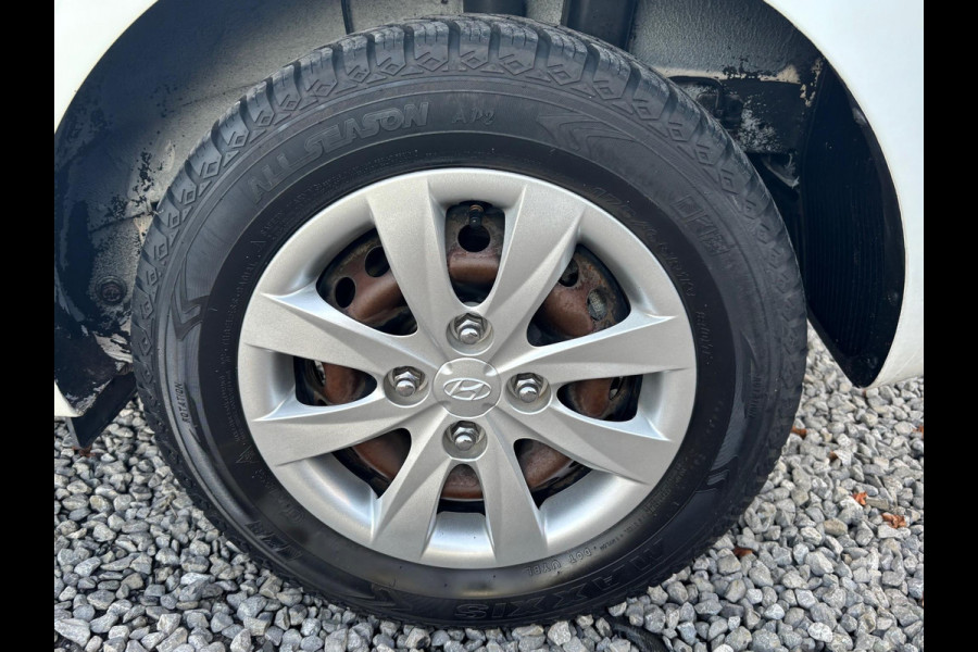 Hyundai i10 1.0i Go! 2017 | Apple Carplay/Android auto! | Rijklaar geleverd incl 12 maanden BOVAG garantie! |