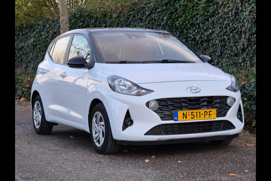 Hyundai i10 Android CarPlay Navi Zwart dak Stuurverwarming NAP 1e Eig Line Assist Airco Cruise Control NEW APK 1.0 Comfort 5-zits