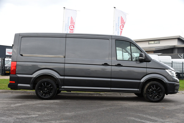 Volkswagen Crafter 35 2.0 TDI L3H2 PB Edition Adaptieve Cruise, Camera, Sensoren, 177pk, Automaat, LED, Multimedia, Trekhaak, Uniek!