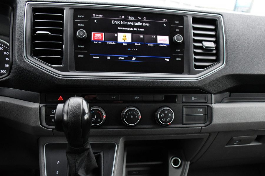 Volkswagen Crafter 35 2.0 TDI L3H2 PB Edition Adaptieve Cruise, Camera, Sensoren, 177pk, Automaat, LED, Multimedia, Trekhaak, Uniek!