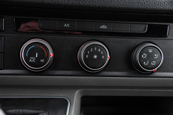 Volkswagen Crafter 35 2.0 TDI L3H2 PB Edition Adaptieve Cruise, Camera, Sensoren, 177pk, Automaat, LED, Multimedia, Trekhaak, Uniek!