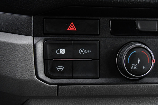 Volkswagen Crafter 35 2.0 TDI L3H2 PB Edition Adaptieve Cruise, Camera, Sensoren, 177pk, Automaat, LED, Multimedia, Trekhaak, Uniek!