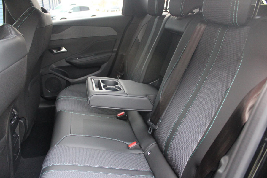 Peugeot 308 SW 1.2 Hybrid 145PK e-DCS6 ALLURE | AGR COMFORT STOELEN | AFNEEMBARE TREKHAAK | KEYLESS ENTRY/START | NAVIGATIE | DRAADLOZE APPLE CARPLAY/ANDROID AUTO | ACHTERUITRIJ CAMERA | STOEL/STUUR VERWARMING | LICHTMETALEN VELGEN 17" | ADAPTIVE CRUISE CONTROL | DAB+ RADIO |