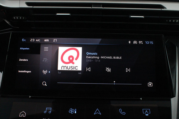 Peugeot 308 SW 1.2 Hybrid 145PK e-DCS6 ALLURE | AGR COMFORT STOELEN | AFNEEMBARE TREKHAAK | KEYLESS ENTRY/START | NAVIGATIE | DRAADLOZE APPLE CARPLAY/ANDROID AUTO | ACHTERUITRIJ CAMERA | STOEL/STUUR VERWARMING | LICHTMETALEN VELGEN 17" | ADAPTIVE CRUISE CONTROL | DAB+ RADIO |