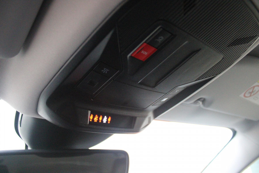 Peugeot 308 SW 1.2 Hybrid 145PK e-DCS6 ALLURE | AGR COMFORT STOELEN | AFNEEMBARE TREKHAAK | KEYLESS ENTRY/START | NAVIGATIE | DRAADLOZE APPLE CARPLAY/ANDROID AUTO | ACHTERUITRIJ CAMERA | STOEL/STUUR VERWARMING | LICHTMETALEN VELGEN 17" | ADAPTIVE CRUISE CONTROL | DAB+ RADIO |