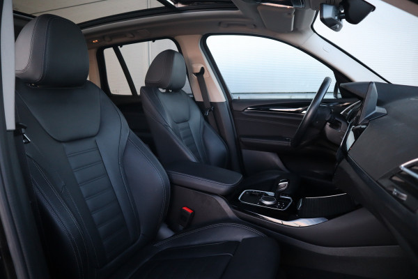 BMW X3 xDrive30e Business Edition Plus Pano Dak / Leder / 360 camera / HiFi /
