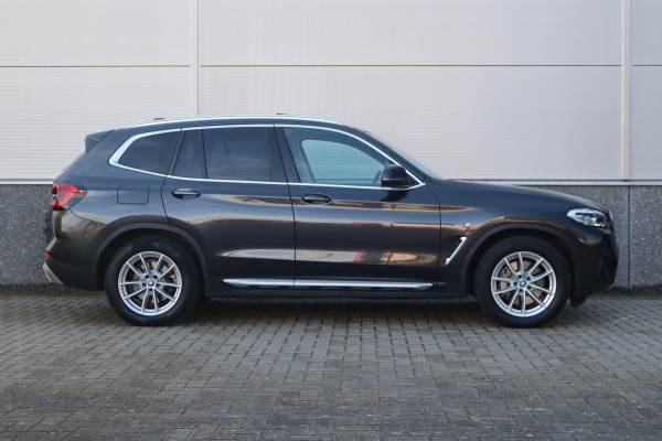 BMW X3 xDrive30e Business Edition Plus Pano Dak / Leder / 360 camera / HiFi /