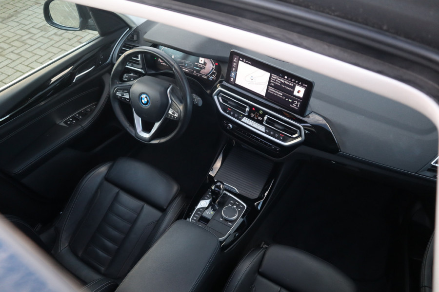 BMW X3 xDrive30e Business Edition Plus Pano Dak / Leder / 360 camera / HiFi /