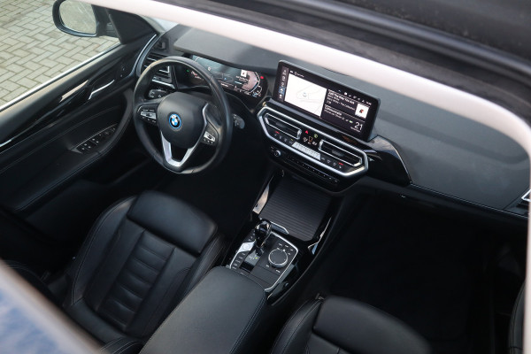 BMW X3 xDrive30e Business Edition Plus Pano Dak / Leder / 360 camera / HiFi /