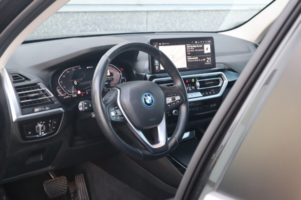 BMW X3 xDrive30e Business Edition Plus Pano Dak / Leder / 360 camera / HiFi /