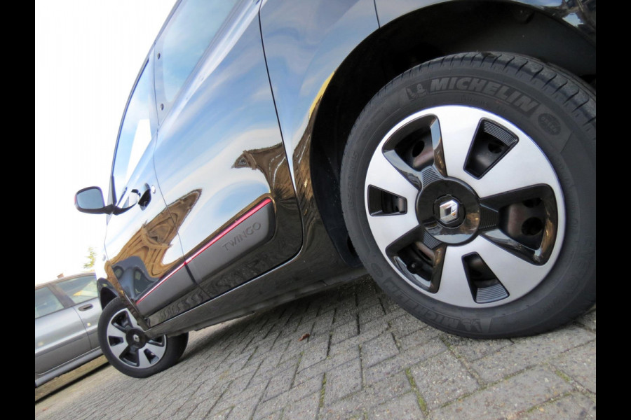 Renault Twingo 1.0 SCe Collection | 1e EIGENAAR | PARKEERSENSORS | AIRCO | DEALER ONDERHOUDEN | NAP |