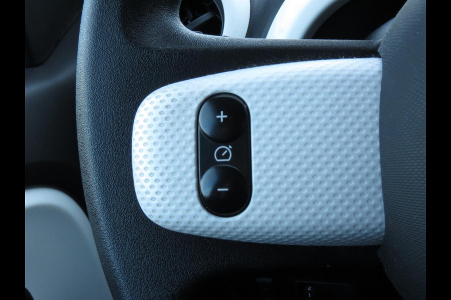 Renault Twingo 1.0 SCe Collection | 1e EIGENAAR | PARKEERSENSORS | AIRCO | DEALER ONDERHOUDEN | NAP |