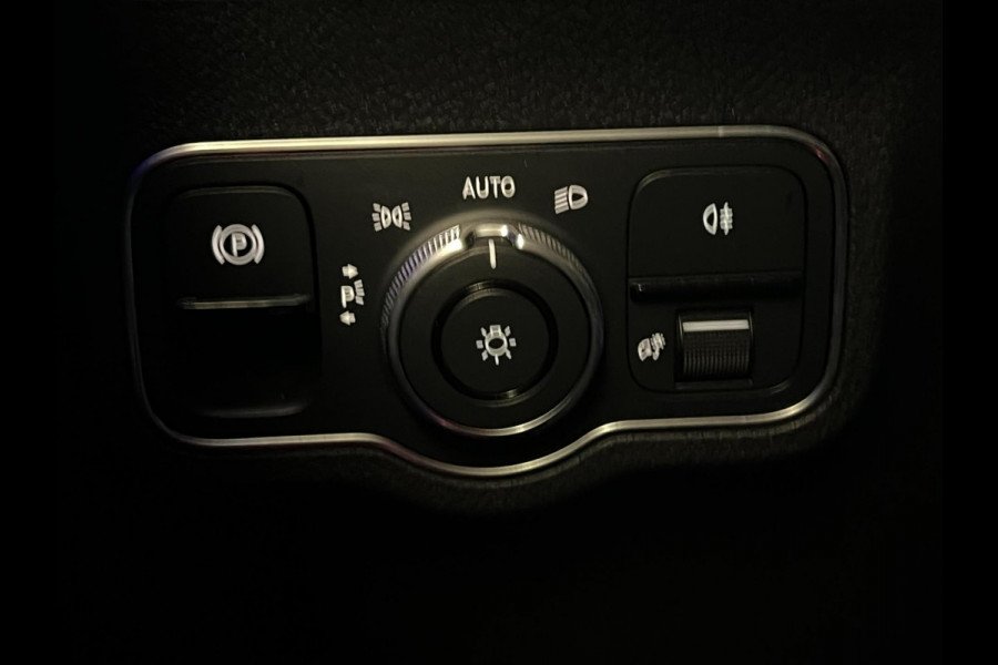 Mercedes-Benz GLB-Klasse 200d Van / AMG / 1e eig / Sfeerverlichting