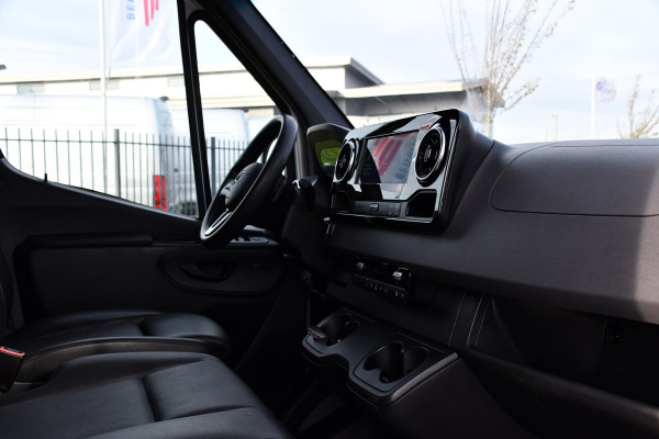 Mercedes-Benz Sprinter 316 2.2 CDI L2H2 PB Edition Full Options! 360 Camera, Cruise, LED, Carplay, Leder, 10,5'' Mbux, Stoelverwarming, NAVI, Automaat, Uniek!