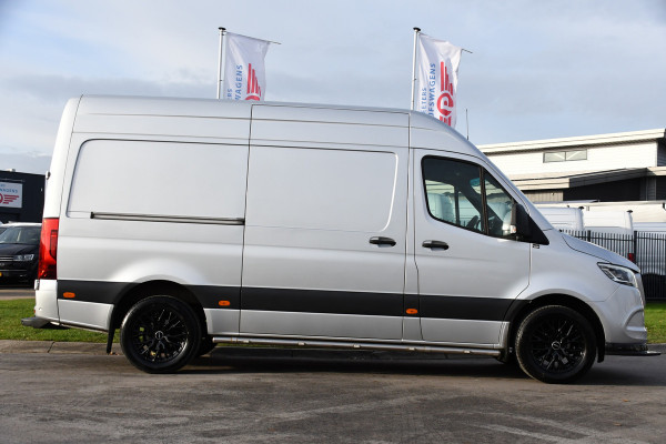Mercedes-Benz Sprinter 316 2.2 CDI L2H2 PB Edition Full Options! 360 Camera, Cruise, LED, Carplay, Leder, 10,5'' Mbux, Stoelverwarming, NAVI, Automaat, Uniek!