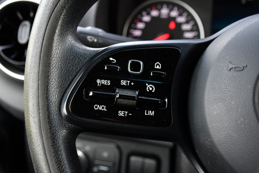 Mercedes-Benz Sprinter 316 2.2 CDI L2H2 PB Edition Full Options! 360 Camera, Cruise, LED, Carplay, Leder, 10,5'' Mbux, Stoelverwarming, NAVI, Automaat, Uniek!