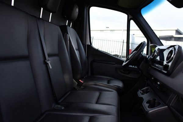 Mercedes-Benz Sprinter 316 2.2 CDI L2H2 PB Edition Full Options! 360 Camera, Cruise, LED, Carplay, Leder, 10,5'' Mbux, Stoelverwarming, NAVI, Automaat, Uniek!