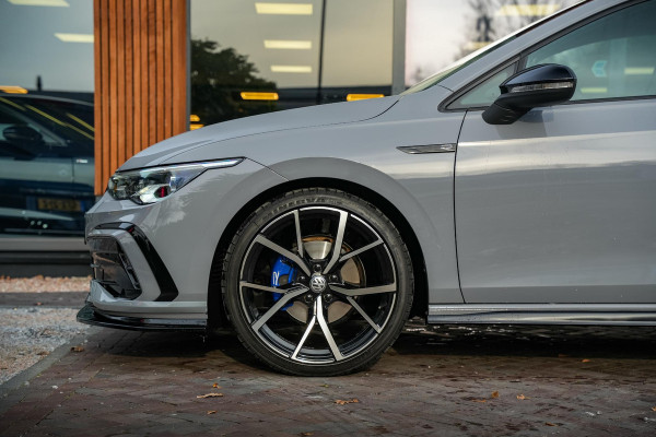 Volkswagen Golf 1.5 eTSI R-Line Business Panodak IQ Light Camera DAB+ ACC Navigatie Stoel-stuurverw. LPG Alcantara