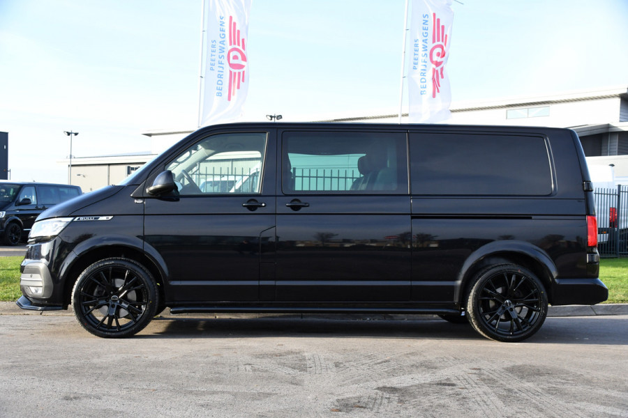 Volkswagen Transporter 2.0 TDI L2H1 30 DC Bulli Black Edition Virtual, Adaptie cruise, Camera, Carplay, 199pk, Sensoren, Automaat, Leder, Trekhaak, LED, 2 x Schuifdeur, Uniek!