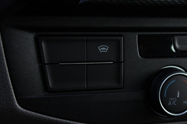 Volkswagen Transporter 2.0 TDI L2H1 30 DC Bulli Black Edition Virtual, Adaptie cruise, Camera, Carplay, 199pk, Sensoren, Automaat, Leder, Trekhaak, LED, 2 x Schuifdeur, Uniek!