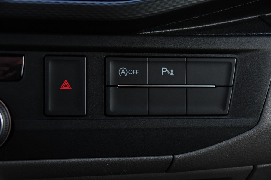 Volkswagen Transporter 2.0 TDI L2H1 30 DC Bulli Black Edition Virtual, Adaptie cruise, Camera, Carplay, 199pk, Sensoren, Automaat, Leder, Trekhaak, LED, 2 x Schuifdeur, Uniek!