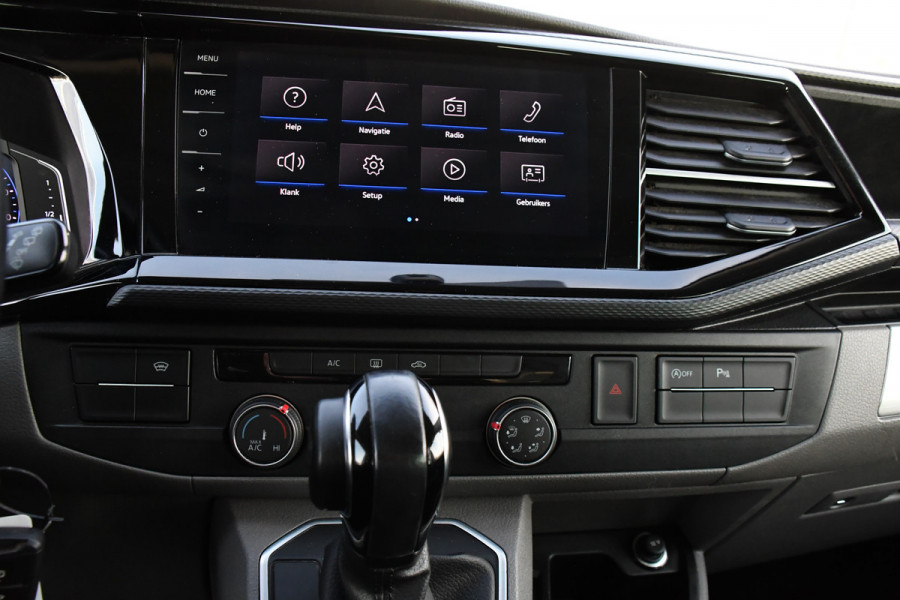 Volkswagen Transporter 2.0 TDI L2H1 30 DC Bulli Black Edition Virtual, Adaptie cruise, Camera, Carplay, 199pk, Sensoren, Automaat, Leder, Trekhaak, LED, 2 x Schuifdeur, Uniek!