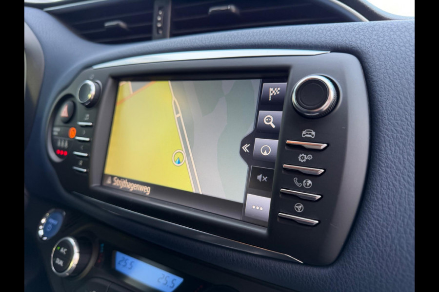 Toyota Yaris 1.5 Hybrid Bi-Tone 1e eigenaar, NAP, KeyLess, Camera