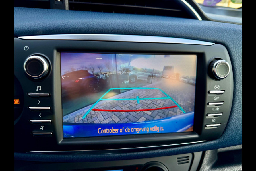 Toyota Yaris 1.5 Hybrid Bi-Tone 1e eigenaar, NAP, KeyLess, Camera