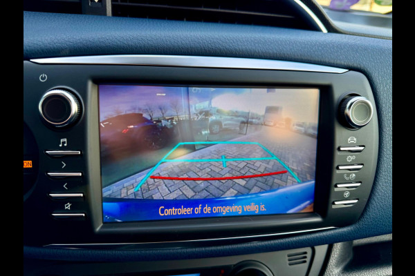 Toyota Yaris 1.5 Hybrid Bi-Tone 1e eigenaar, NAP, KeyLess, Camera