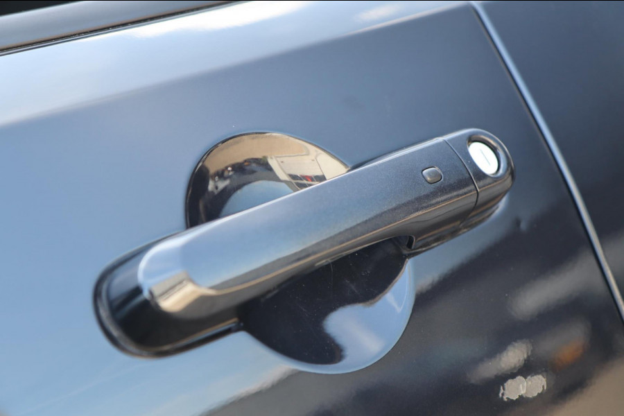 Jeep Renegade 1.3T Limited / LED / KEYLESS / CAMERA / CARPLAY / STUUR+STOELVERW