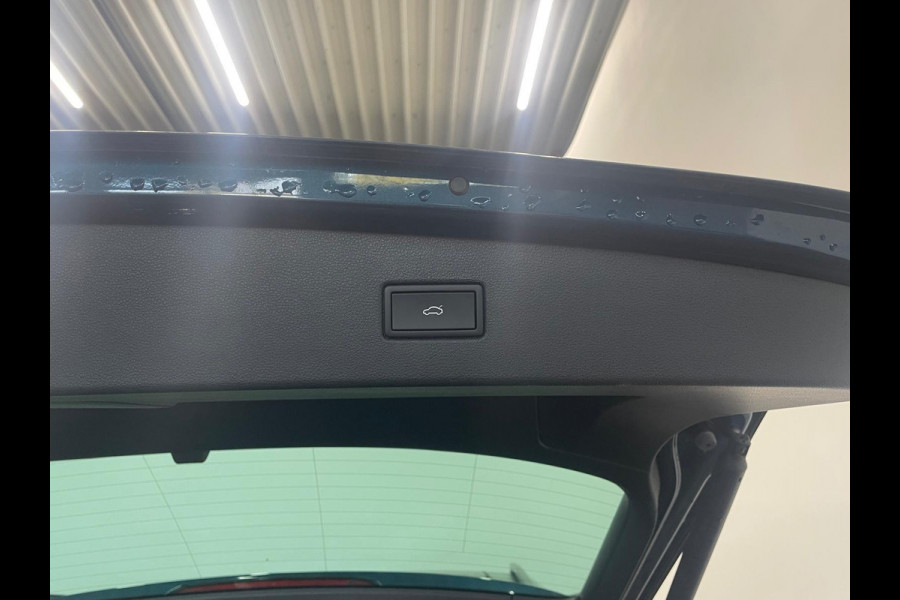 Volkswagen Tiguan 1.4 TSI 245pk eHybrid Life Business Panoramadak Navigatie Apple Carplay/Android Auto Camera Parkeersensoren Adaptive Cruise Control Elektrische achterklep Virtual Cockpit Lichtmetalen velgen Climate Control