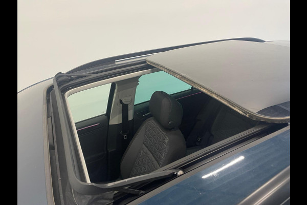 Volkswagen Tiguan 1.4 TSI 245pk eHybrid Life Business Panoramadak Navigatie Apple Carplay/Android Auto Camera Parkeersensoren Adaptive Cruise Control Elektrische achterklep Virtual Cockpit Lichtmetalen velgen Climate Control