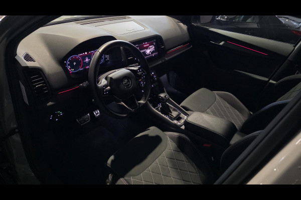Škoda Karoq 1.5 TSI ACT Sportline | Pano | Carplay | Camera