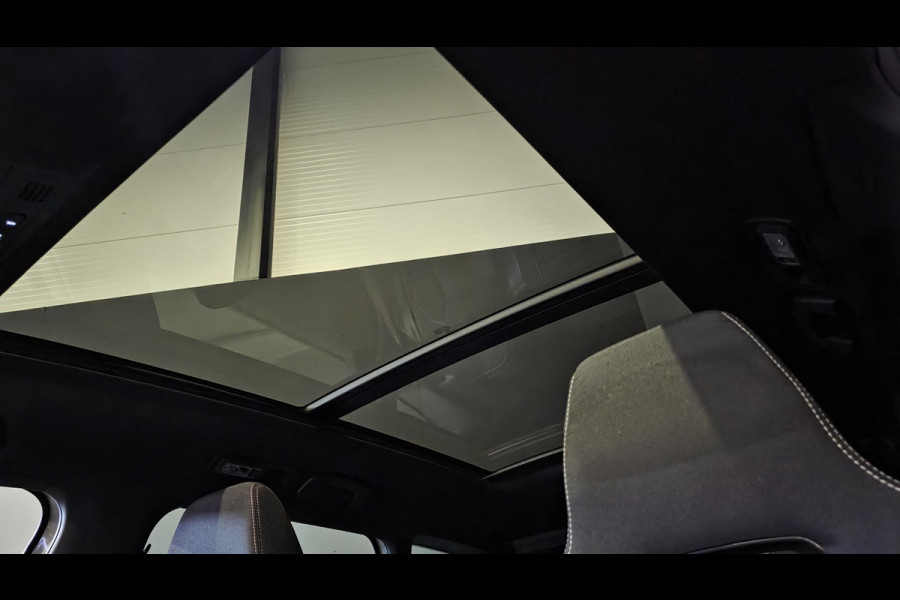 Škoda Karoq 1.5 TSI ACT Sportline | Pano | Carplay | Camera