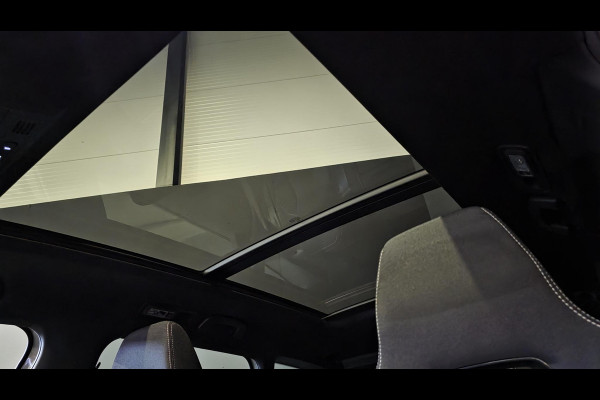 Škoda Karoq 1.5 TSI ACT Sportline | Pano | Carplay | Camera