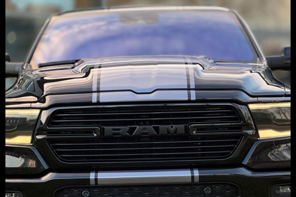 RAM 1500 BJ2024 5.7 V8 4x4 Laramie Night 22inch / PANO / LPG / NL-AUTO