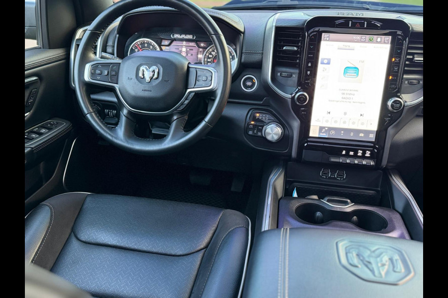 RAM 1500 BJ2024 5.7 V8 4x4 Laramie Night 22inch / PANO / LPG / NL-AUTO