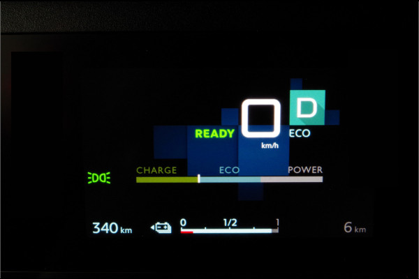 Citroën Ë-C4 Citroën ë-C4 Shine 50kWh 3- fase | Camera | Navigatie | Adaptive Cruise Control | Pano | Camera | Navigatie | Adaptive Cruise Control | Pano