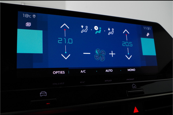 Citroën Ë-C4 Citroën ë-C4 Shine 50kWh 3- fase | Camera | Navigatie | Adaptive Cruise Control | Pano | Camera | Navigatie | Adaptive Cruise Control | Pano