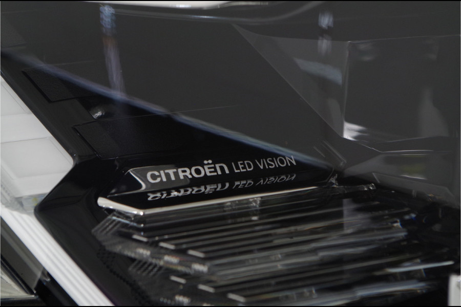 Citroën Ë-C4 Citroën ë-C4 Shine 50kWh 3- fase | Camera | Navigatie | Adaptive Cruise Control | Pano | Camera | Navigatie | Adaptive Cruise Control | Pano