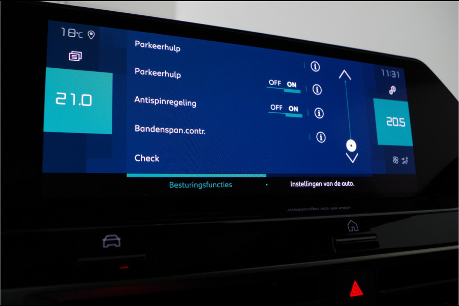 Citroën Ë-C4 Citroën ë-C4 Shine 50kWh 3- fase | Camera | Navigatie | Adaptive Cruise Control | Pano | Camera | Navigatie | Adaptive Cruise Control | Pano