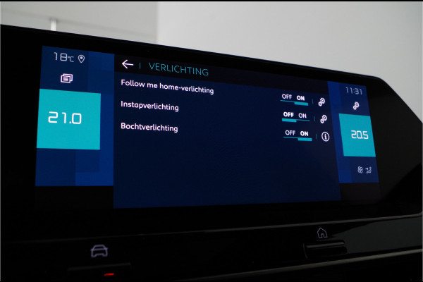 Citroën Ë-C4 Citroën ë-C4 Shine 50kWh 3- fase | Camera | Navigatie | Adaptive Cruise Control | Pano | Camera | Navigatie | Adaptive Cruise Control | Pano