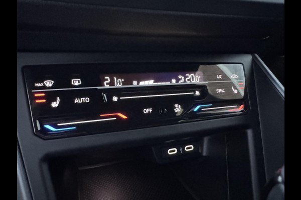 Volkswagen Taigo 1.0 TSI 3x R-Line DSG Matrix LED ACC 18 inch Camera LaneAssist Frontassist Garantie